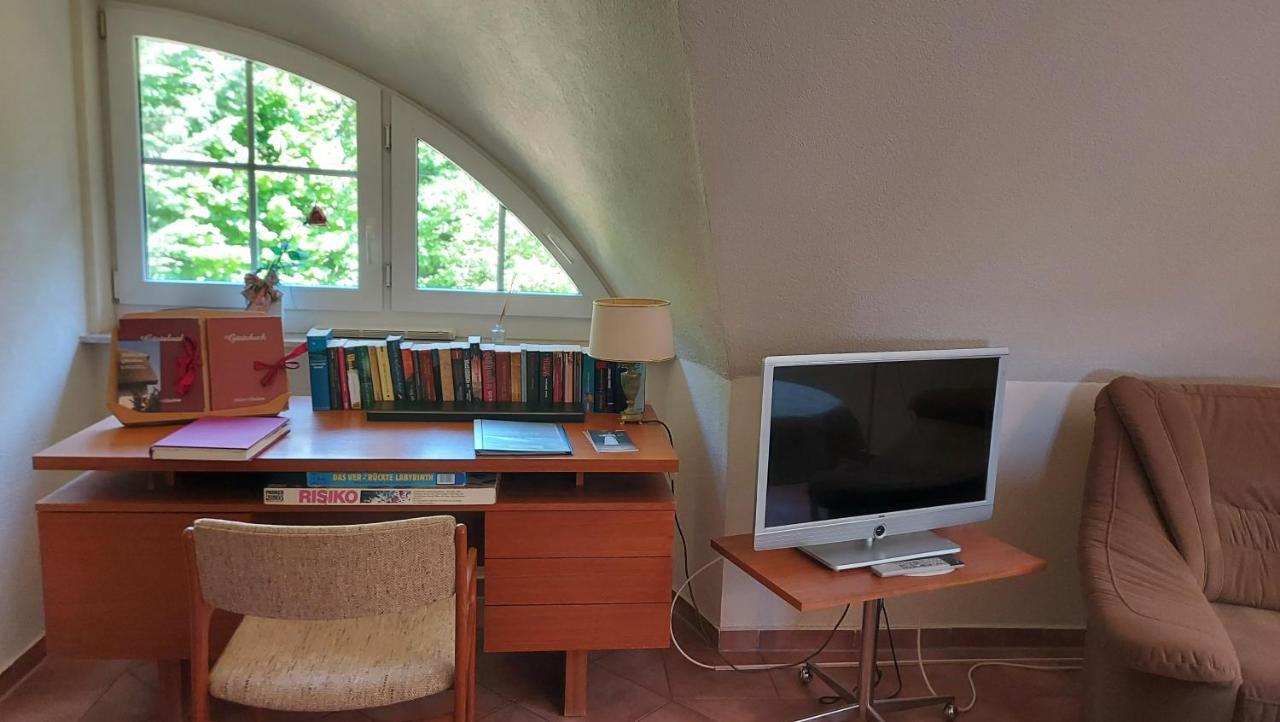 Ferienwohnung Im Uhlenhuus Wiek auf Ruegen Exterior photo